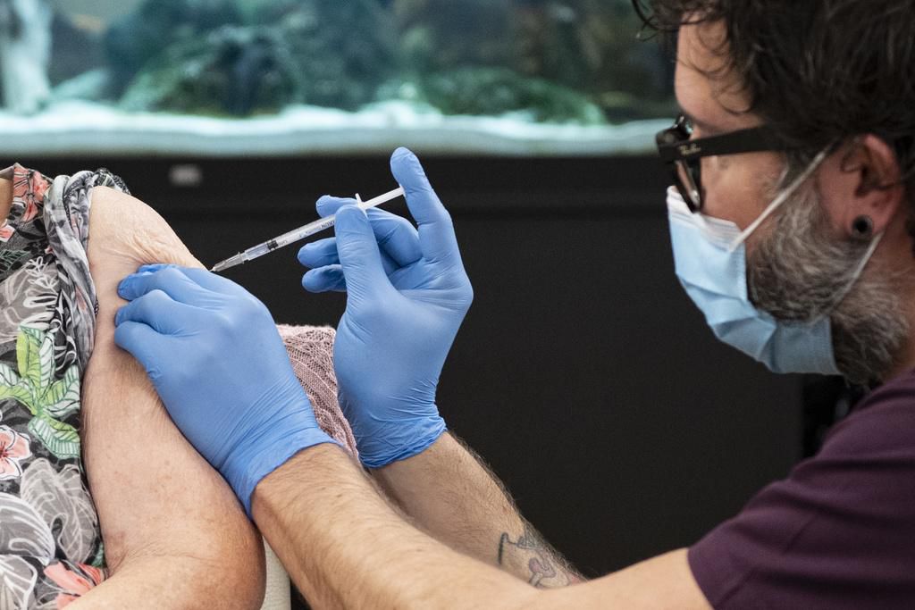 Coronavirus en Suisse – Les aînés appelés à se faire