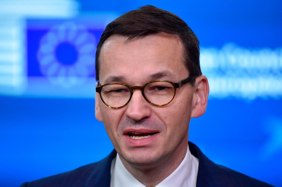 Le premier ministre polonais Mateusz Morawiecki annonce une nouvelle taxe qui va frapper les médias indépendants.
