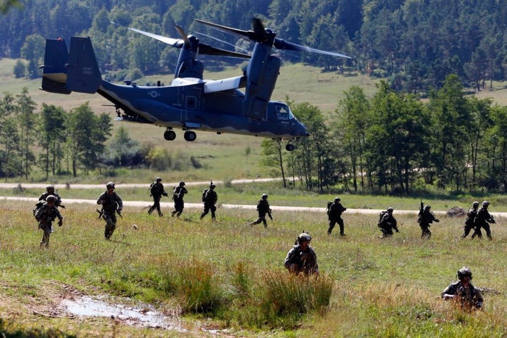 Sie reden – und rüsten auf