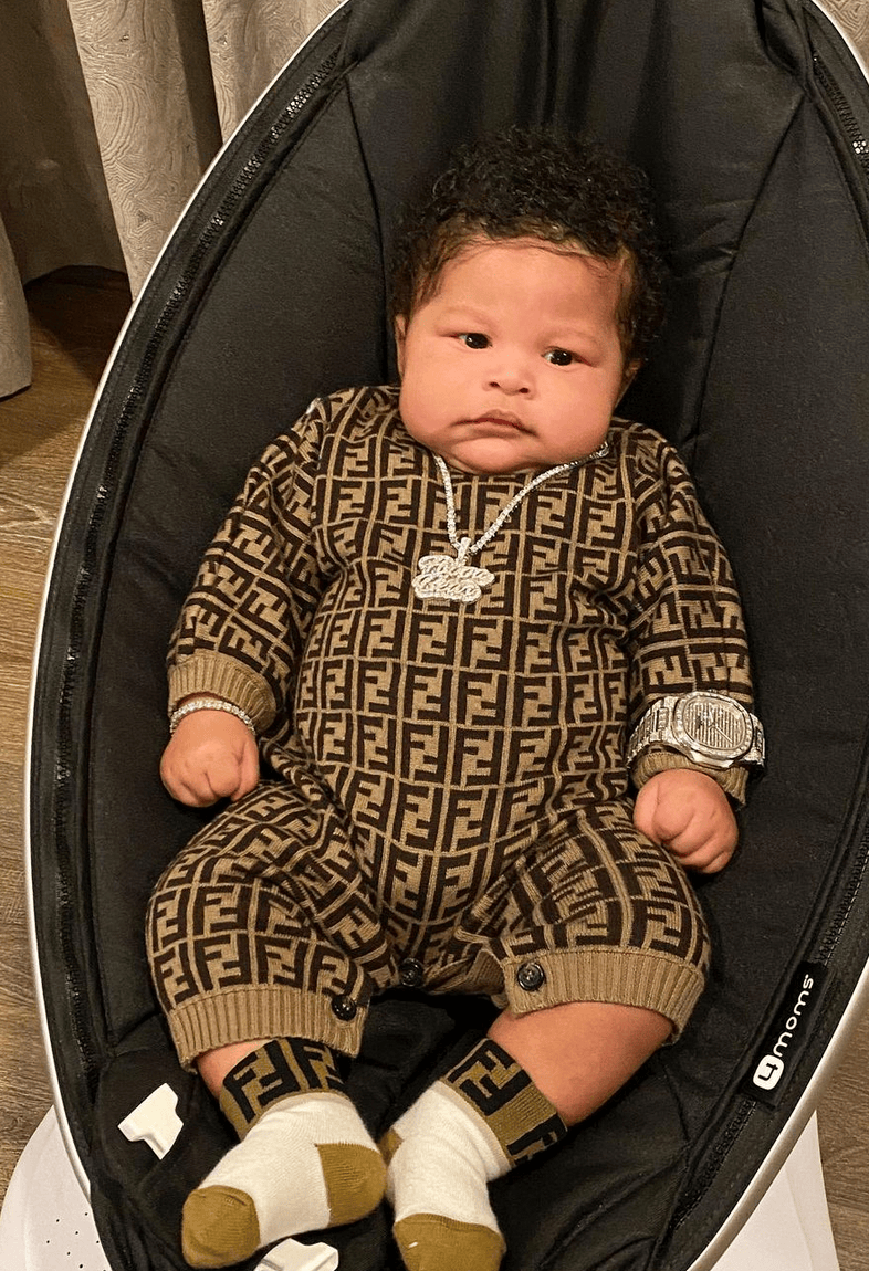 Mignon Nicki Minaj Devoile Pour La Premiere Fois Son Fils Le Matin