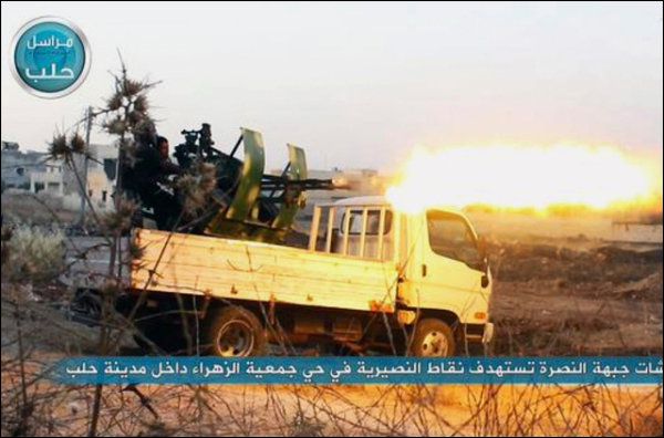 Ein Viertel der von der US-geführten Militärkoalition sind an Jihadisten übergeben worden: Kämpfer der Al-Nusra-Front. (7. Juli 2015) Ein Viertel der von der US-geführten Militärkoalition sind an Jihadisten übergeben worden: Kämpfer der Al-Nusra-Front. (7. Juli 2015)