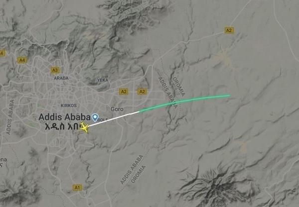 Das Flugzeug war von Addis Abeba auf dem Weg nach Nairobi. Das Flugzeug war von Addis Abeba auf dem Weg nach Nairobi.