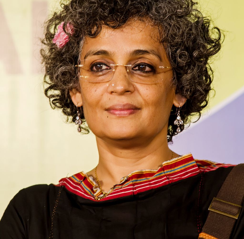 Arundhati Roy Le Dieu Des Petites Choses Arundhati Roy emporte dans une Inde déchirée et magnifique | Tribune de