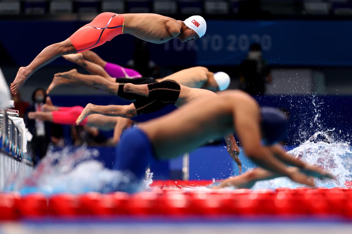 Tokio, Japan, 26. August 2021: Yuan Weiyi vom Team China startet zum 100 Meter Freistil-Vorlauf bei den Paralympic Games. Tokio, Japan, 26. August 2021: Yuan Weiyi vom Team China startet zum 100 Meter Freistil-Vorlauf bei den Paralympic Games.