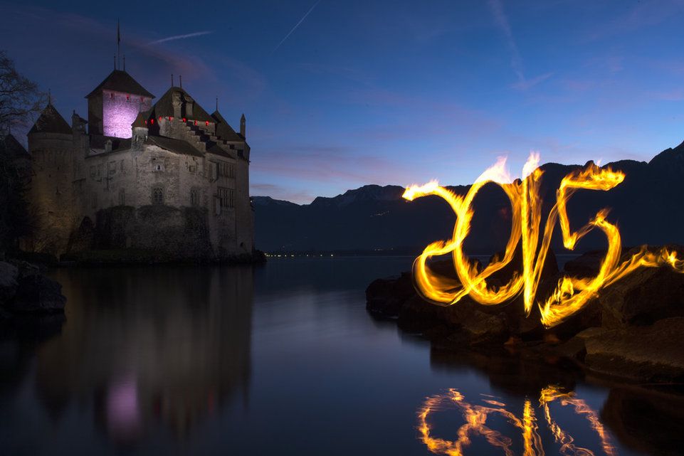 Nouvel An La Suisse salue 2015 sous les feux d'artifice et aux sons
