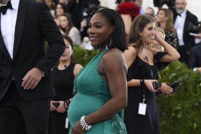 Drole D 39 Ambiance Autour D 39 Une Naissance 24 Heures