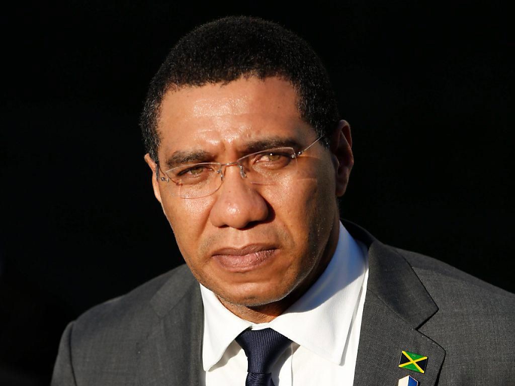 La décision du premier ministre de convoquer des élections anticipées, alors que le pays connaît un pic de cas de virus ces dernières semaines, avait été fortement critiquée par l’opposition.