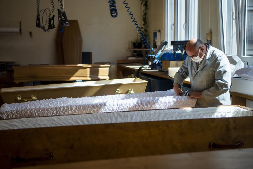 Genève Les pompes funèbres genevoises travaillent sans relâche  Le Matin