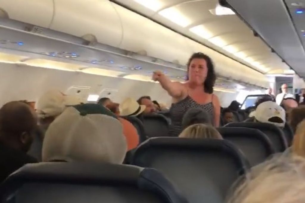 Avion Qui Se Pose Sur L Eau New York Etats-Unis: L'avion doit se poser d'urgence, elle pète les plombs - Le