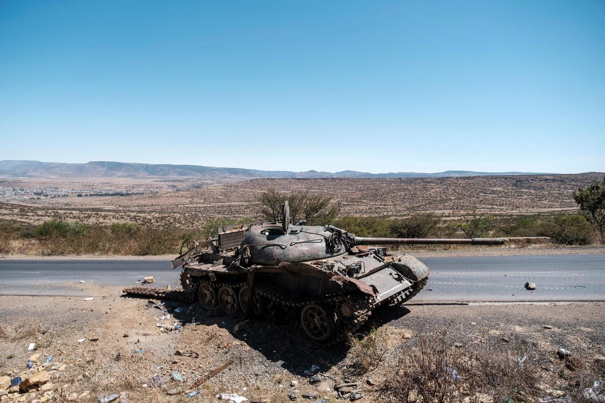 Un tank endommagé au nord de Mekele, le 26 février 2021.