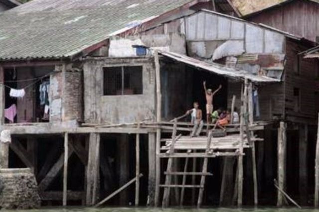 Birmanie Un Bidonville De 4000 Cabanes Detruit A Rangoun 24 Heures