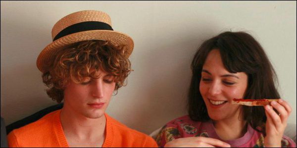 Sous Les Palmiers Ma Mère Acteur Comédie: Un petit bijou à la réussite tout sauf imaginaire - 20 minutes
