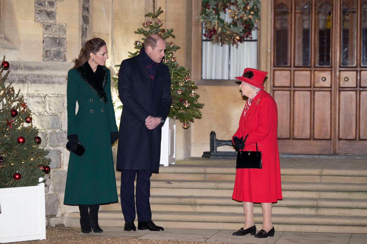 In Frage käme für William und Kate gemäss «Daily Mail» als neuer Wohnsitz unter anderem Fort Belvedere, ein denkmalgeschütztes Haus mit Turm am südlichen Ende des Windsor Great Park. In Frage käme für William und Kate gemäss «Daily Mail» als neuer Wohnsitz unter anderem Fort Belvedere, ein denkmalgeschütztes Haus mit Turm am südlichen Ende des Windsor Great Park.