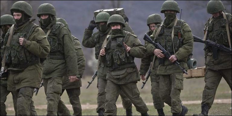 Guerre Ukraine Russie Kiev 20 Minutes Ukraine - Russie: 100'000 soldats russes massés à la frontière - 20 minutes