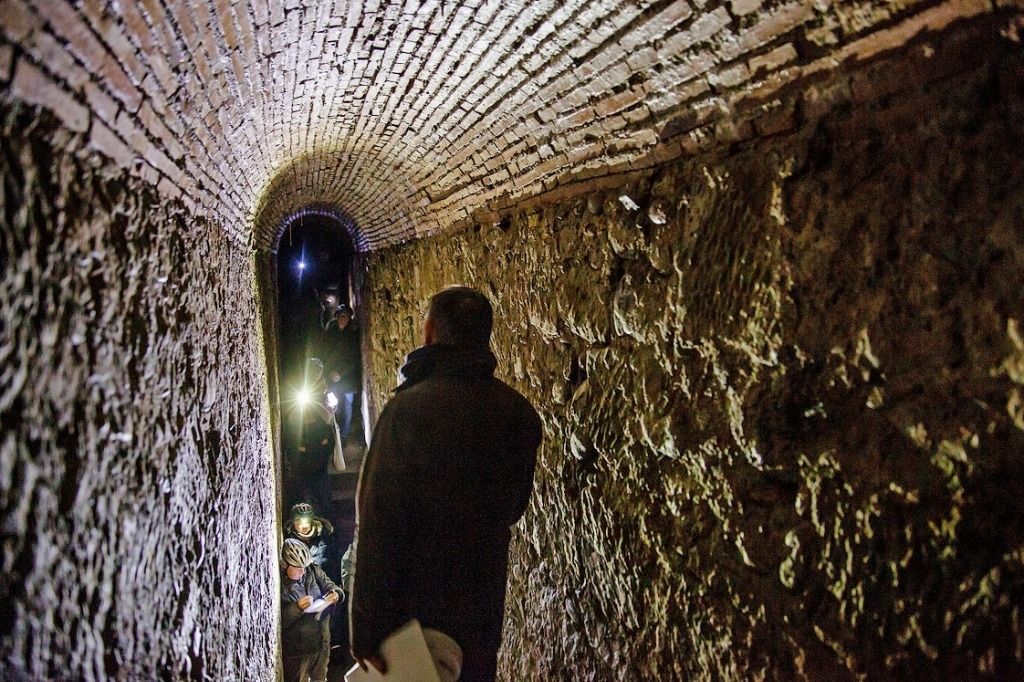 Une porte dérobée livre ses secrets à la rue SaintLéger Tribune de
