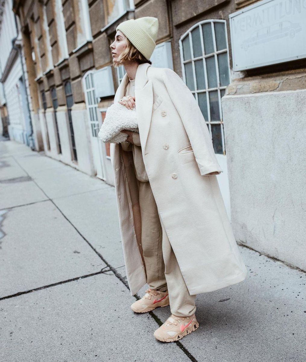 Sur Le Front Où Finissent Nos Vêtements Tendance: Comment adopter le total look blanc - 20 minutes