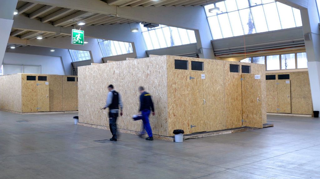 Das Hüttendorf in der Halle