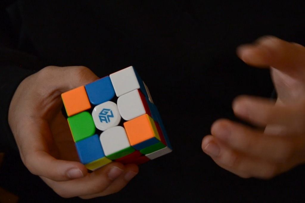 Comment Résoudre Un Rubik's Cube 3 X 3 Comment résoudre un Rubik's cube? | 24 heures