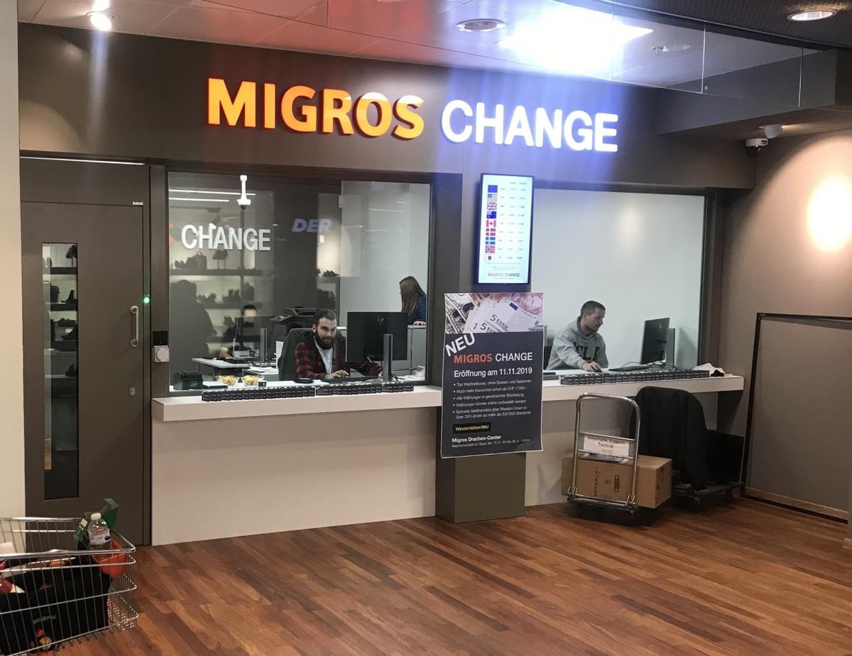 In Basel eröffnet am Montag, 11. November die erste Wechselstube in der Deutschweiz der Migros unter dem Namen Migros Change. In Basel eröffnet am Montag, 11. November die erste Wechselstube in der Deutschweiz der Migros unter dem Namen Migros Change.