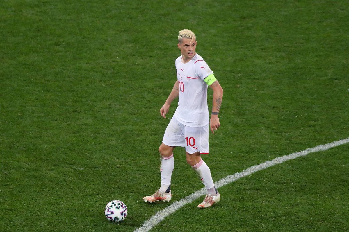 Der Nati-Captain fällt für die nächsten zwei WM-Quali-Spiele gegen Italien und Nordirland aus, weil er sich mit Corona angesteckt hat. 