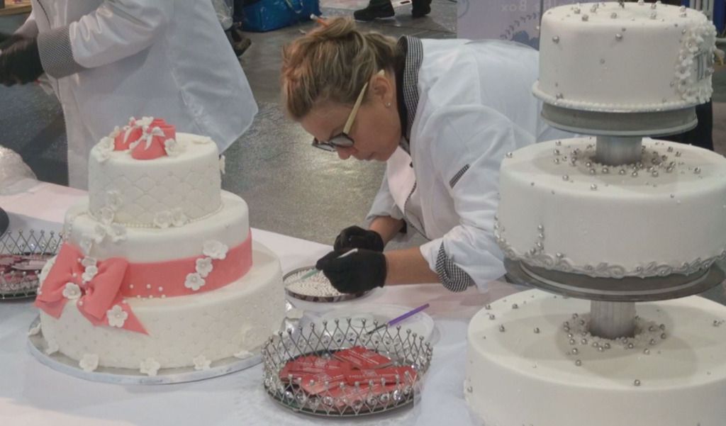 Video La Mode Du Wedding Cake S 39 Invite A Beaulieu 24 Heures