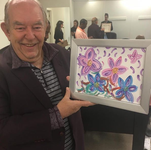 Britney Spears Sie Malt Im Bh Fur Einen Guten Zweck 20 Minuten