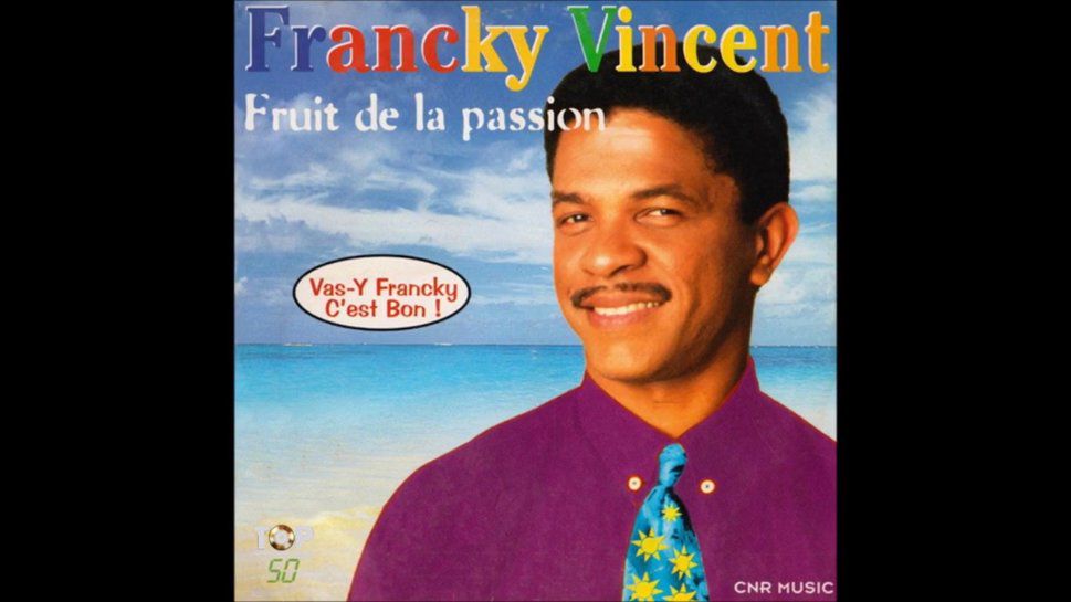 Vas Y Francky Vincent Nu Sur Une Moto Pour Son Anniversaire Le Matin