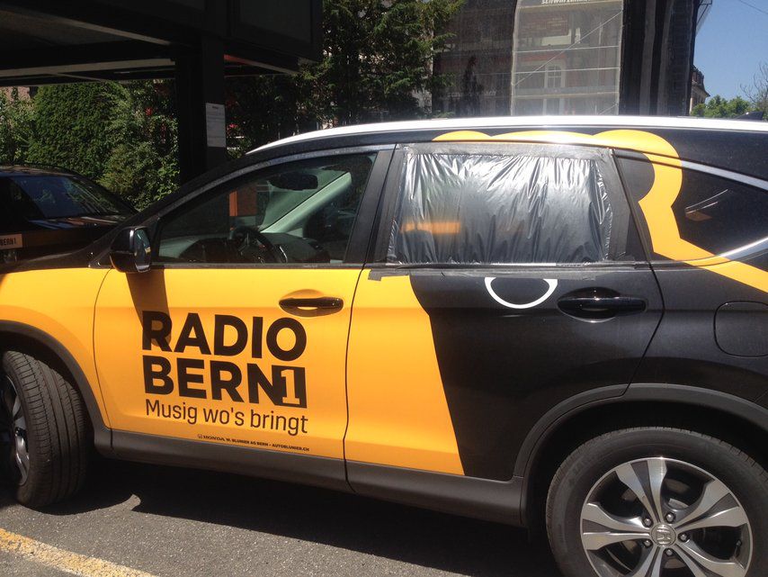 Der Sachschaden belaufe sich auf mehrere zehntausend Franken.