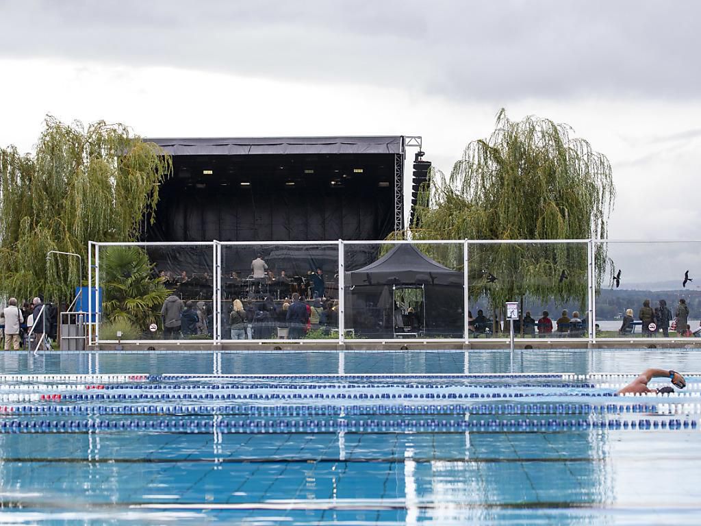 Musique: Les nageurs de Genève-Plage ont crawlé au rythme de l’OSR Musique: Les nageurs de Genève-Plage ont crawlé au rythme de l’OSR
