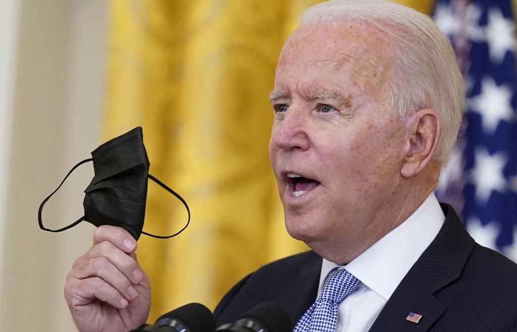 Impfpflicht light in den USA – Biden drängt Millionen Mitarbeitende zur Corona-Spritze - Vimarsana News