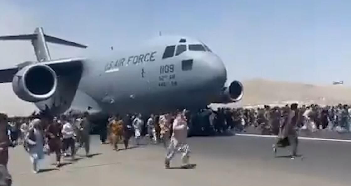 Ticker zur Machtübernahme in Afghanistan – +++ Panik und Schüsse am Kabuler Flughafen +++ Vier Schweizer ausgeflogen - Vimarsana News