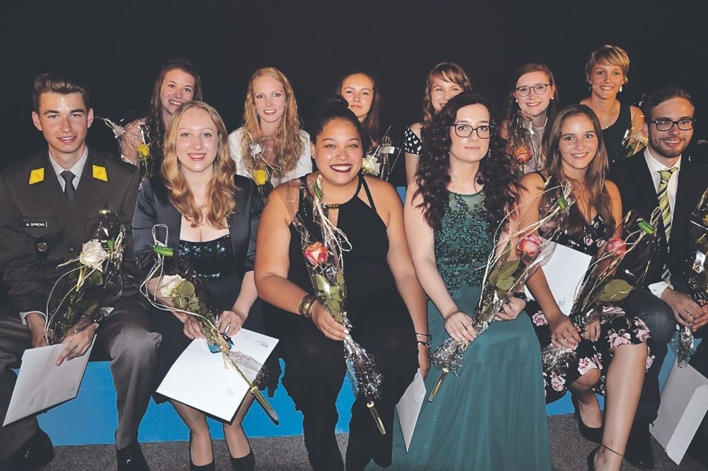 Reiche Mann Sucht Junge Frau Single urlaub last minute österreich