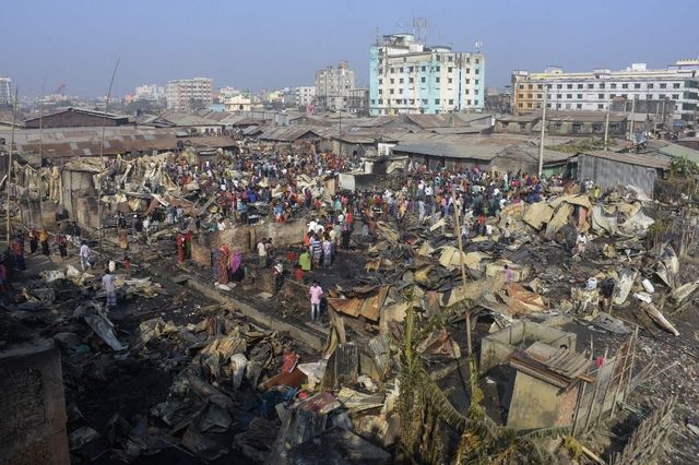 Bangladesh Neuf Morts Dans Un Incendie Dans Un Bidonville 24 Heures