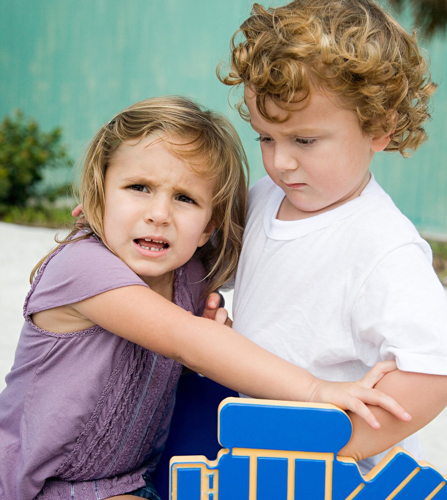 Mamablog: Erziehung und Empathie – Warum sich meine Kinder nicht entschuldigen müssen - Vimarsana News