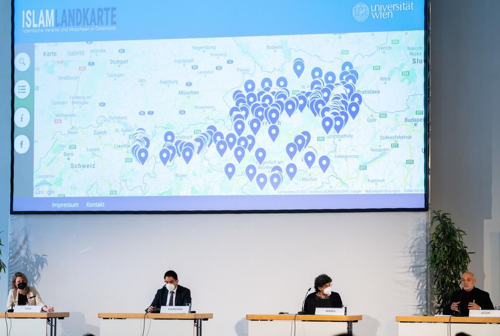 Projet Du Gouvernement Autrichien La Carte De L Islam Fache Les Musulmans 24 Heures