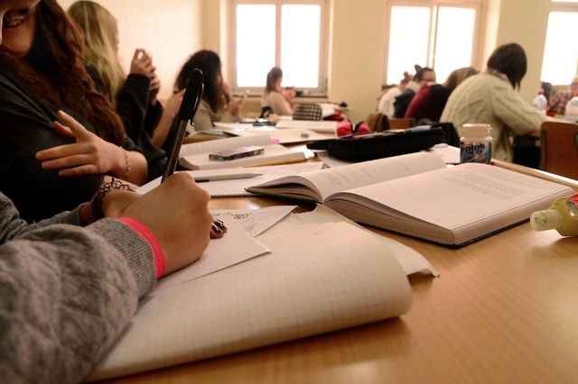 Der Kampf Um Klassische Schulnoten Geht Los es Anzeiger