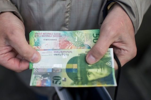 Monnaie Un Tiers Des Vieux Billets De 50 Francs Circule Encore Tribune De Geneve