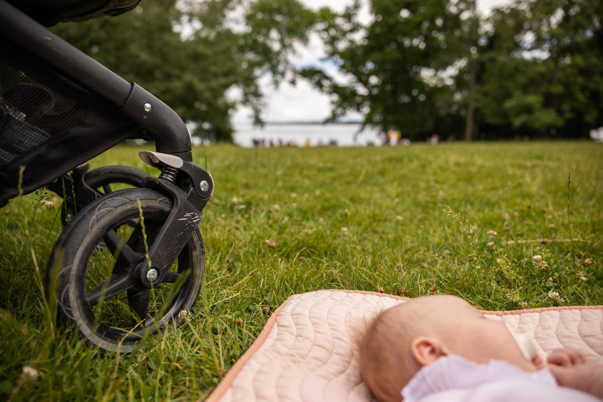 Sieste En Poussette 4 8 Les Vertus Des Paves De La Vieille Ville Tribune De Geneve