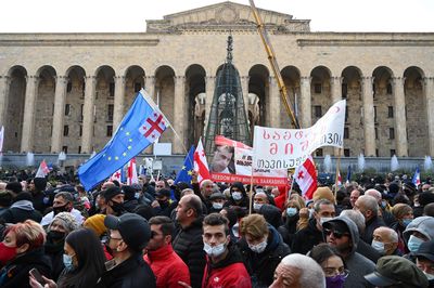L’ex-président Saakachvili arrête sa grève de la faim après 50 jours