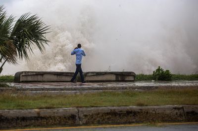Même rétrogradé, l’ouragan Elsa fait craindre le pire à Haïti