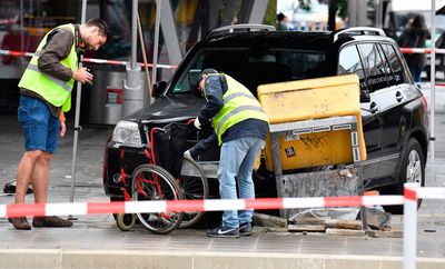 Allemagne Un Automobiliste Interpelle Apres Avoir Percute Un Groupe A Berlin Le Matin