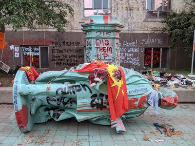 Plusieurs statues renversées et des églises vandalisées au Canada