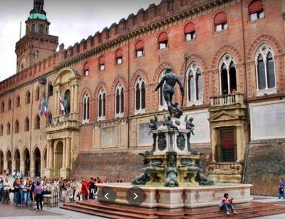 Il invite ses parents à sa soutenance fantasmée et se suicide