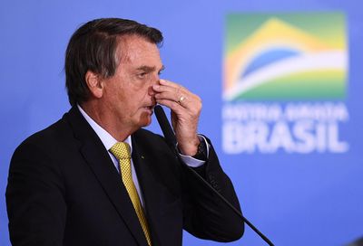 Jair Bolsonaro laisse planer le doute sur les élections de 2022