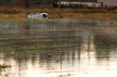 Rationnement du carburant dans l’Ouest canadien inondé