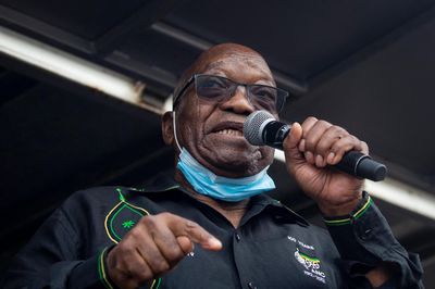 L’ex président sud-africain Jacob Zuma se constitue prisonnier