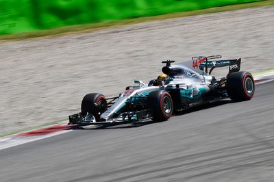Formule 1 Lewis Hamilton Fait Coup Double A Monza Le Matin