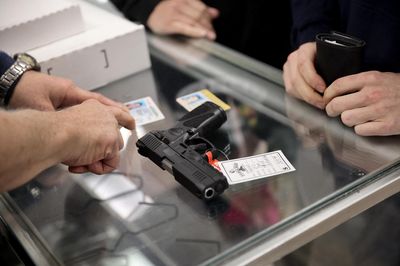 L’État de New York veut limiter les armes à feu