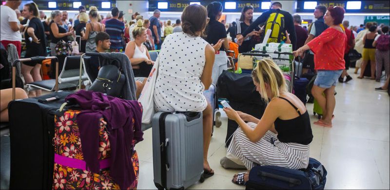 Aus Von Thomas Cook Hotels Notigen Gaste Vor Ort Nochmals Zu Zahlen 20 Minuten