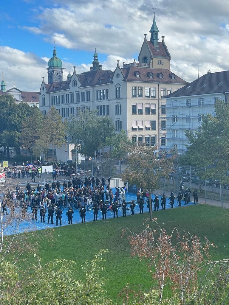Basel Nazifrei eingekesselt und Rimoldi abgeführt